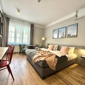 Wozna 11 Stare Apartahotel
